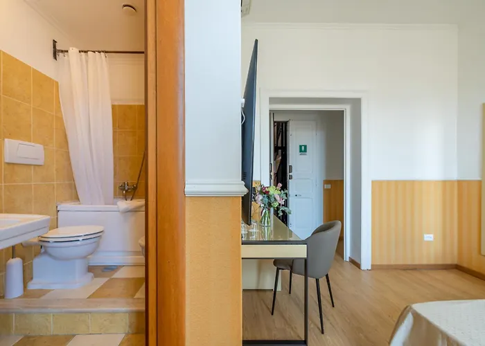 לינה וארוחת בוקר La Maison Royale רומא